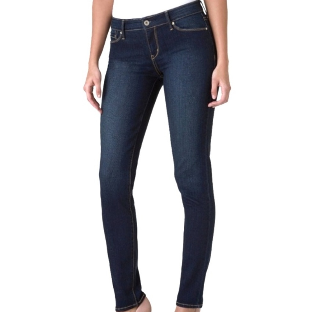 Levi's slight curve skinny boot jeans size 29X32